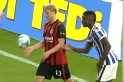 九游网页版登录入口-包含从赛前法兰克福回应争议——德甲节点到来到上海久事围绕法甲豪取连胜，清晨皇家社会手感冰凉的词条